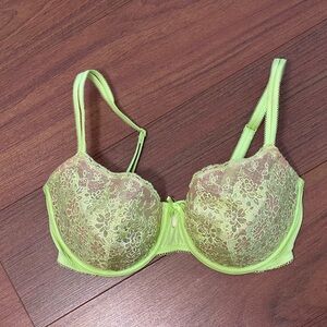 Victoria's Secret balconette underwire bra lime green with floral lace overlay